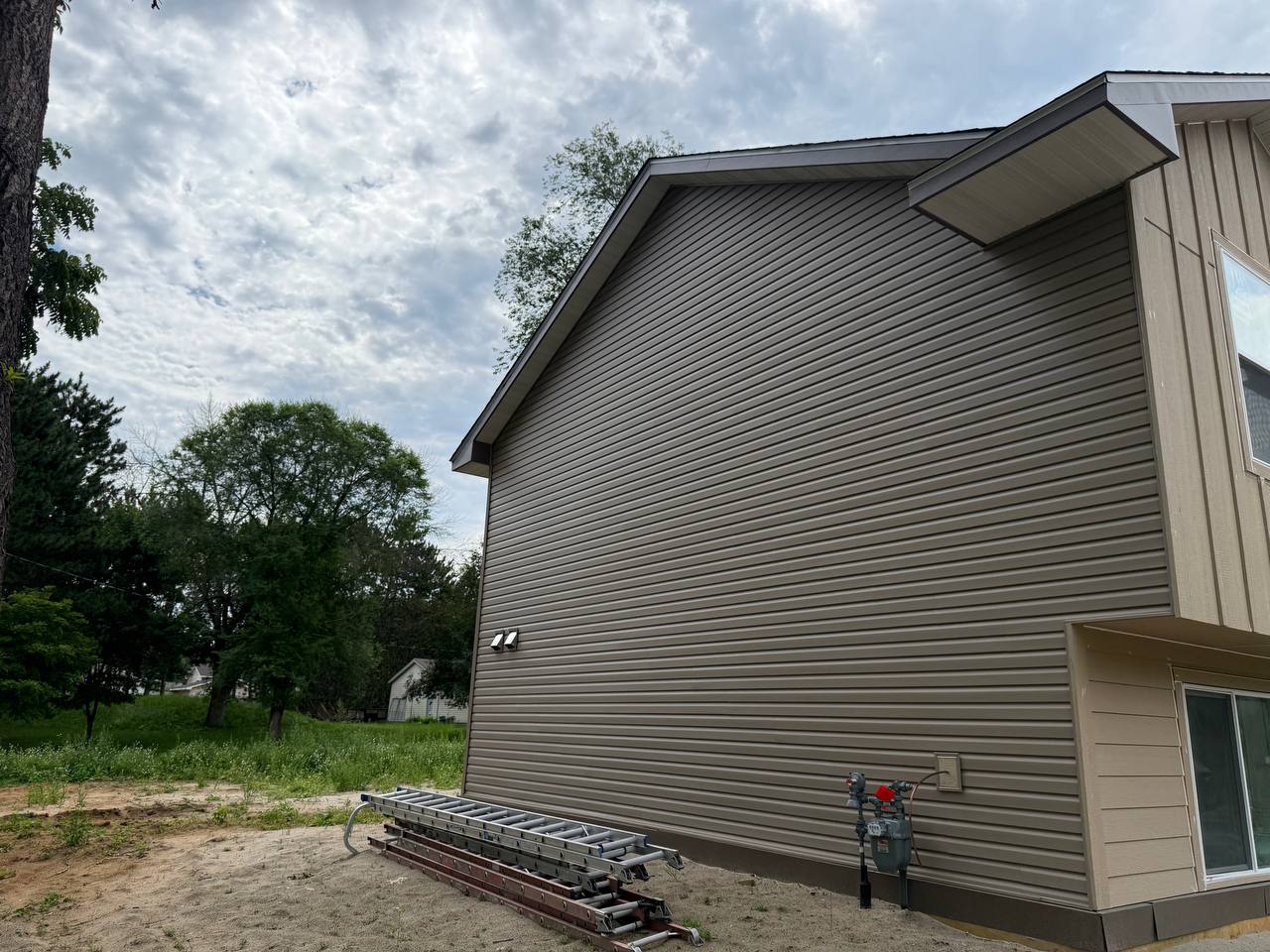 New build exterior by EaveX