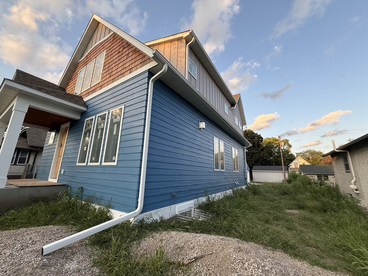 Siding & gutters by EaveX